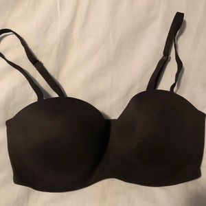 Victorias Secret Lined Strapless Bra. 34DD.